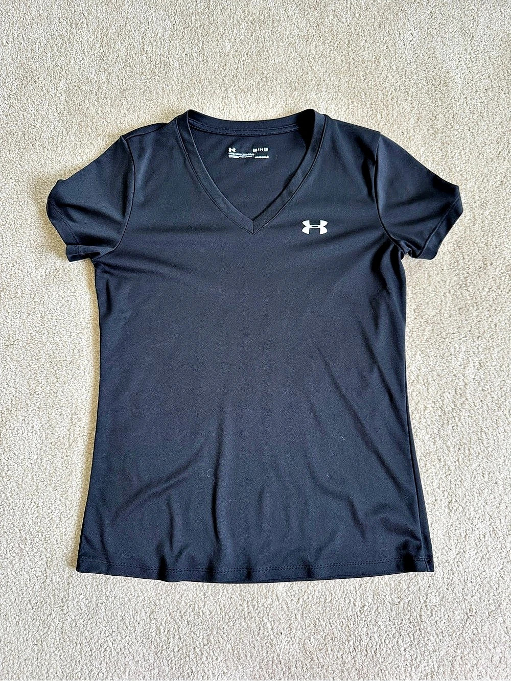Under Armour Women's UA Tech V-Neck Short Sleeve Tee Black Medium